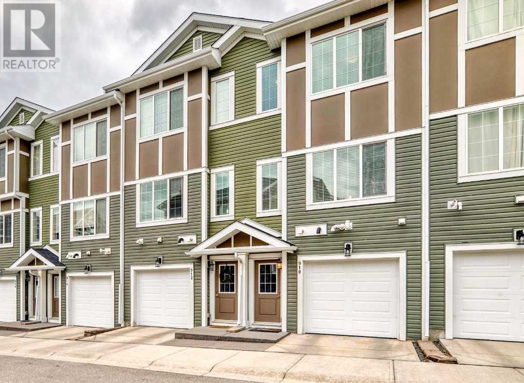 Property at 910 Evansridge Common NW image 1