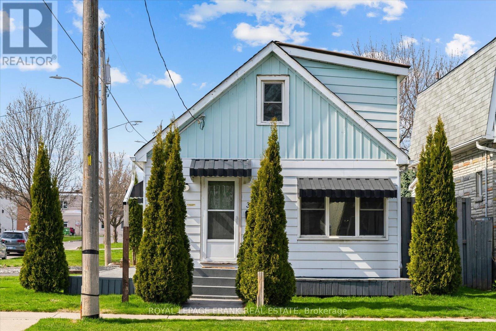 Property at 354 PINE AVENUE image 4
