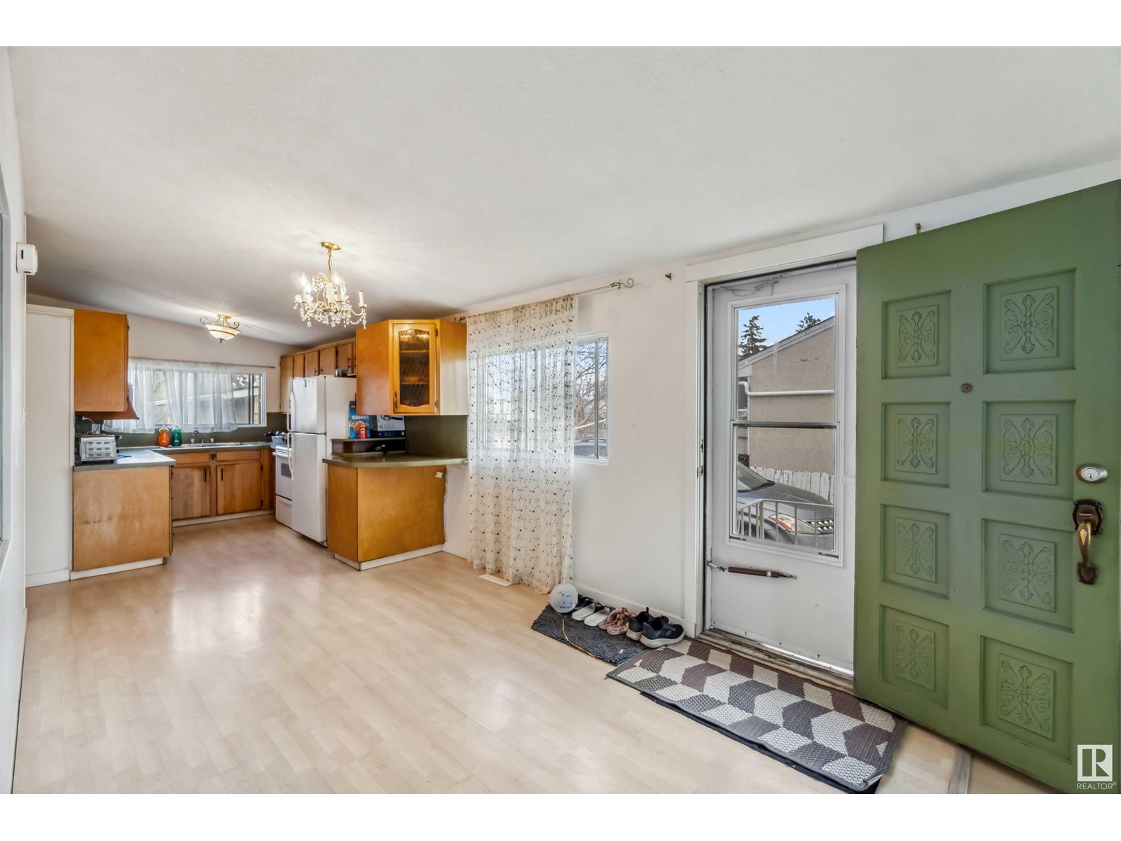 Property at 16314 96A AV NW image 2