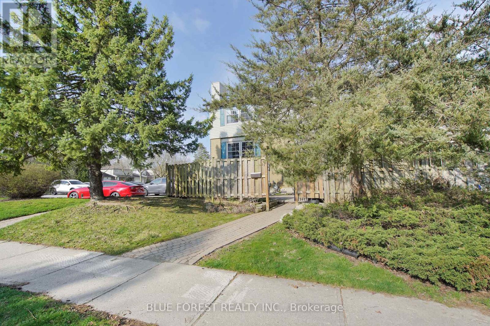 Property at 26 - 631 CRANBROOK ROAD image 2