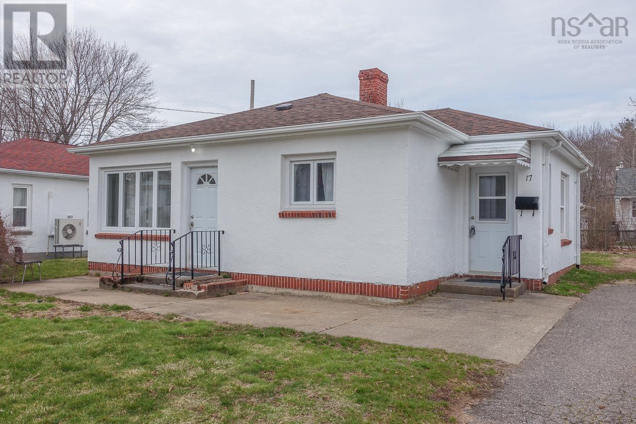17 Prince Street, Kentville, Nova Scotia