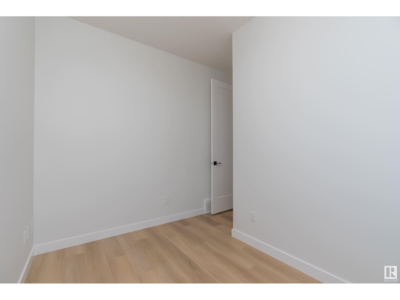 Property at 9144 73 AV NW image 1