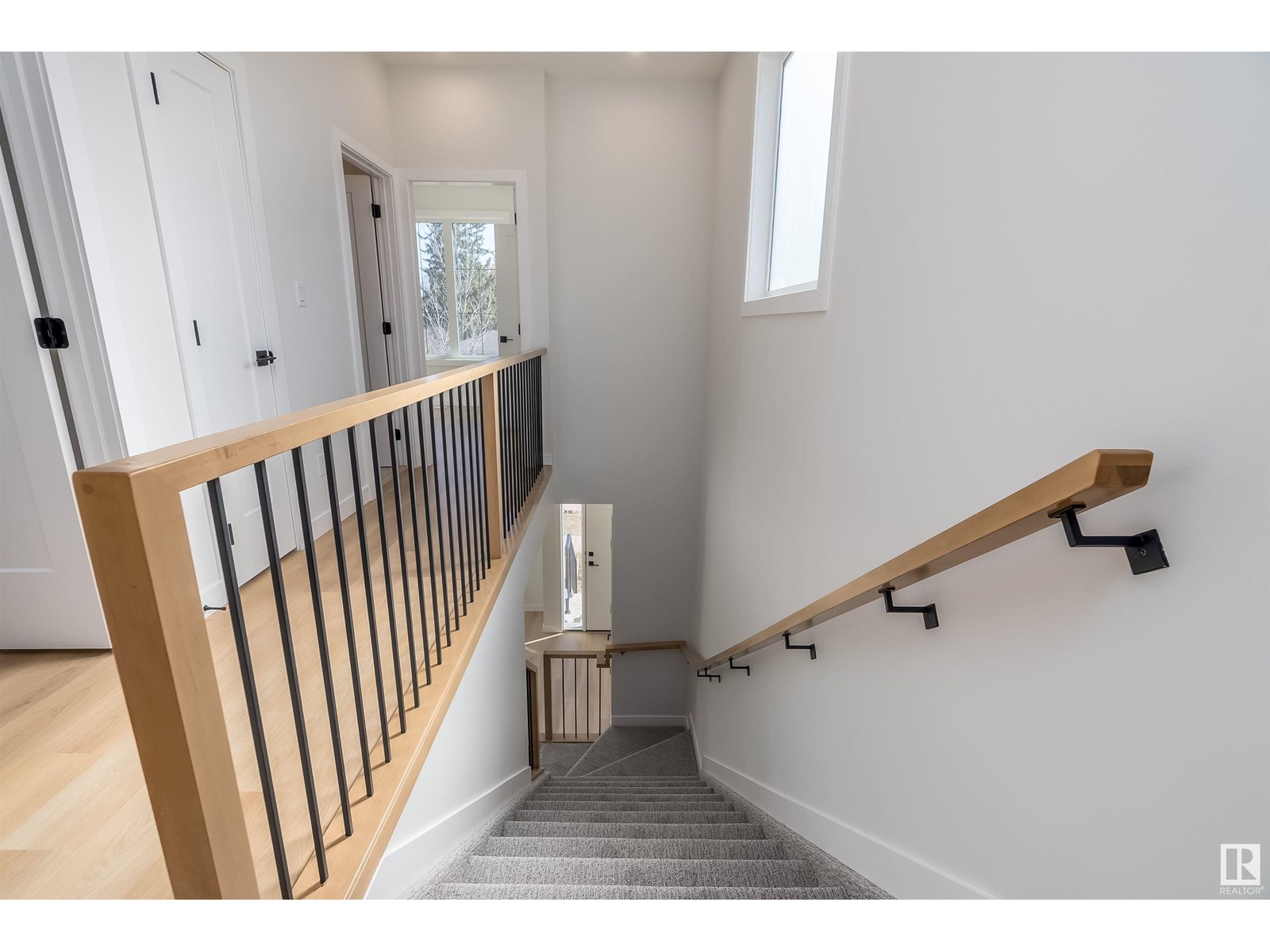 Property at 9144 73 AV NW image 3