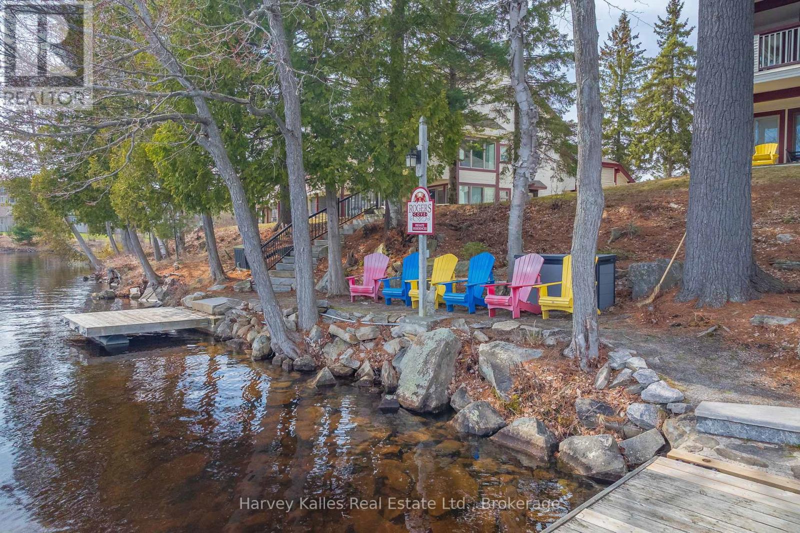 204 - 10 Coveside Drive, Huntsville, Ontario  P1H 1C3 - Photo 3 - X12103956