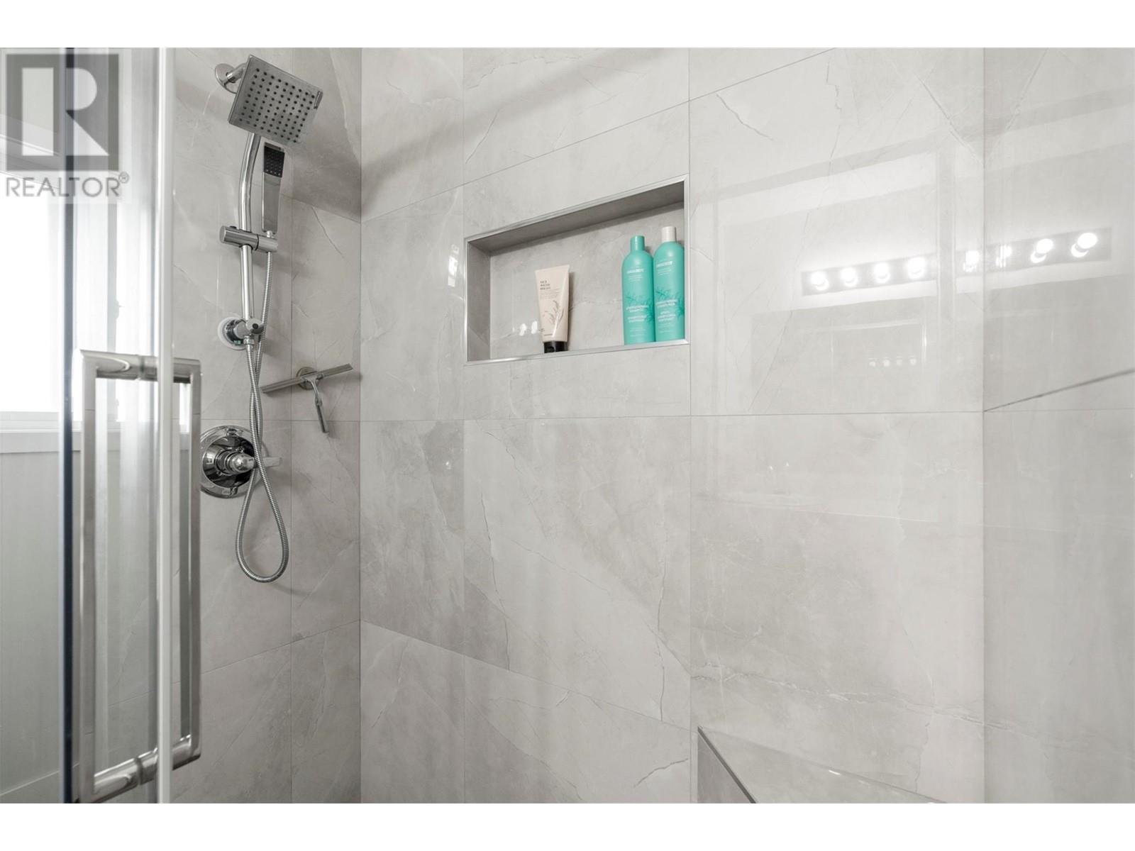 2260 Okanagan Street, Armstrong, British Columbia  V4Y 0B7 - Photo 26 - 10344090