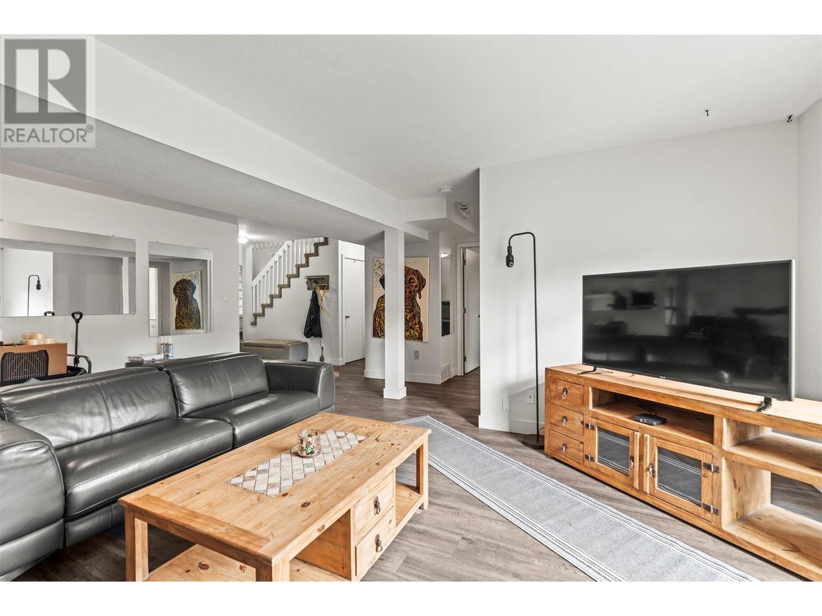 2260 Okanagan Street, Armstrong, British Columbia  V4Y 0B7 - Photo 10 - 10344090