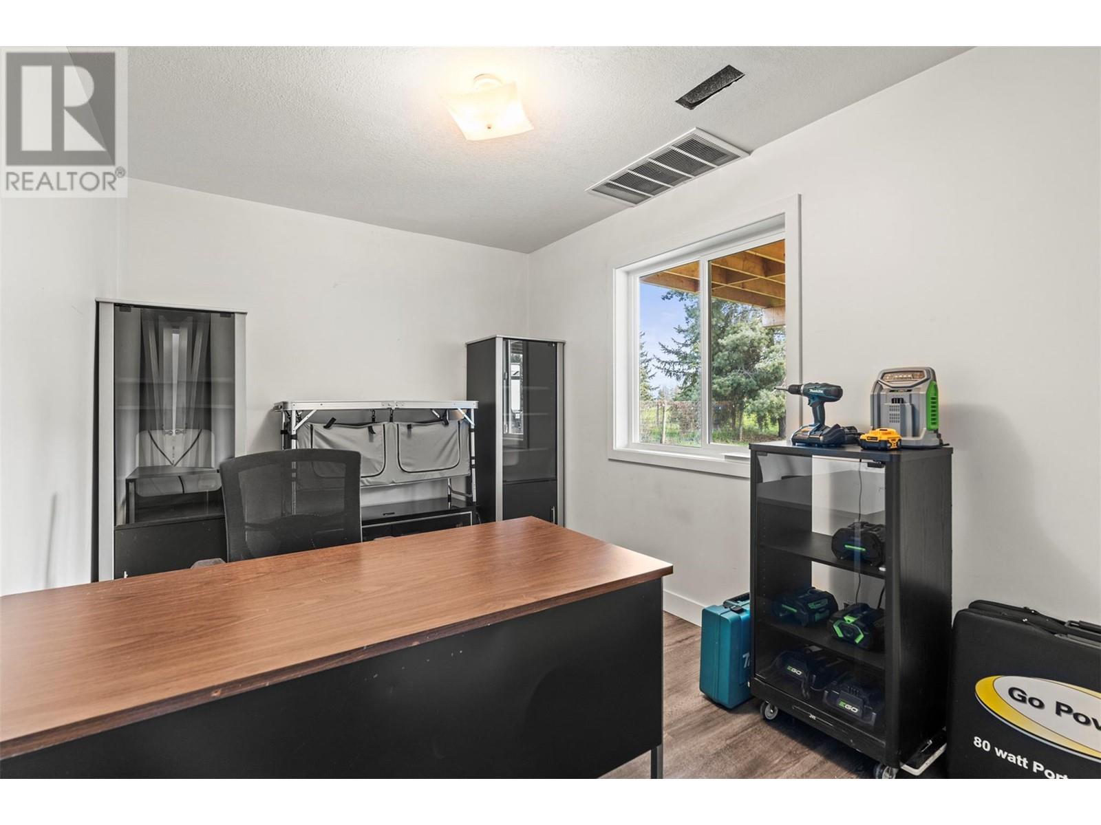2260 Okanagan Street, Armstrong, British Columbia  V4Y 0B7 - Photo 35 - 10344090