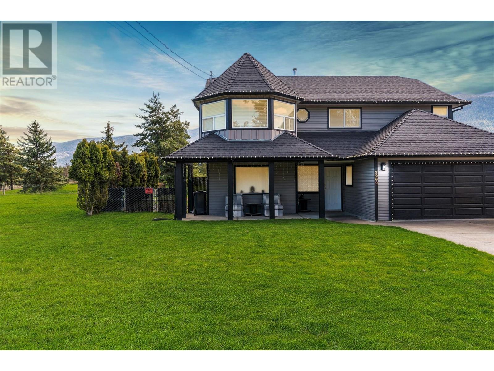 2260 Okanagan Street, Armstrong, British Columbia  V4Y 0B7 - Photo 2 - 10344090