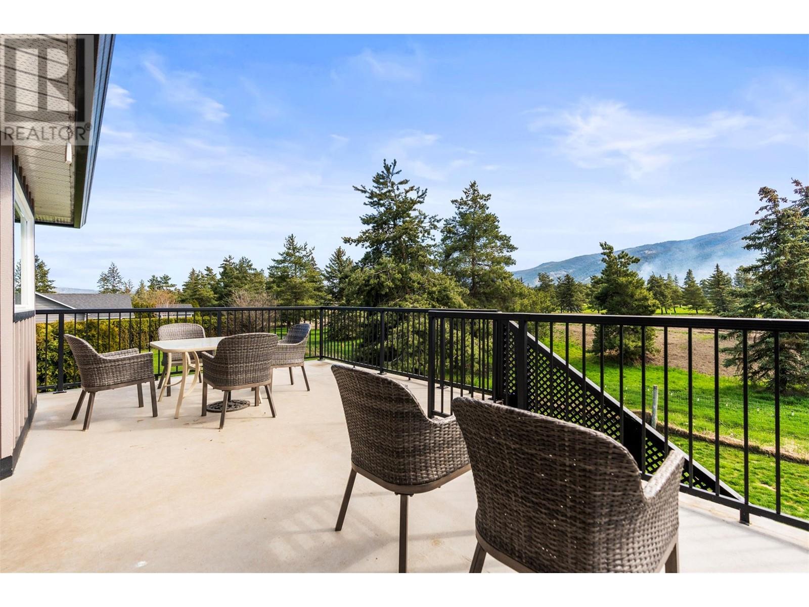 2260 Okanagan Street, Armstrong, British Columbia  V4Y 0B7 - Photo 44 - 10344090