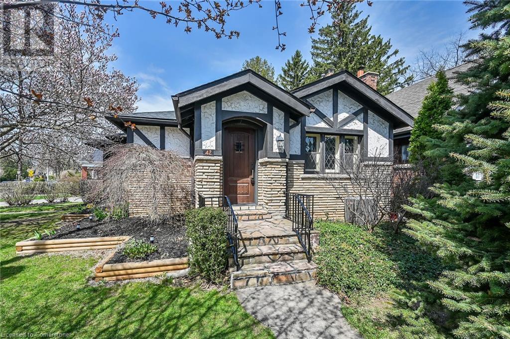 42 NEWTON Avenue, Hamilton, Ontario