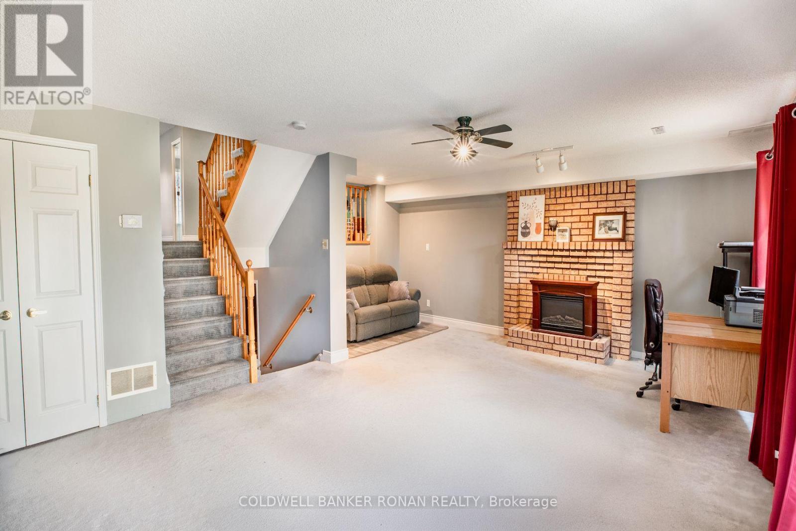 130 Green Briar Road, New Tecumseth, Ontario  L9R 1S2 - Photo 10 - N12103895
