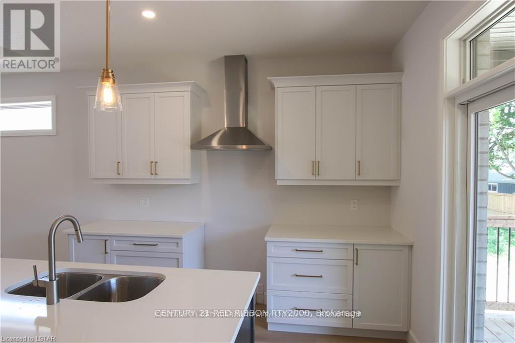 49 - 22701 Adelaide Road, Strathroy-Caradoc, Ontario  N0L 1W0 - Photo 6 - X11999986