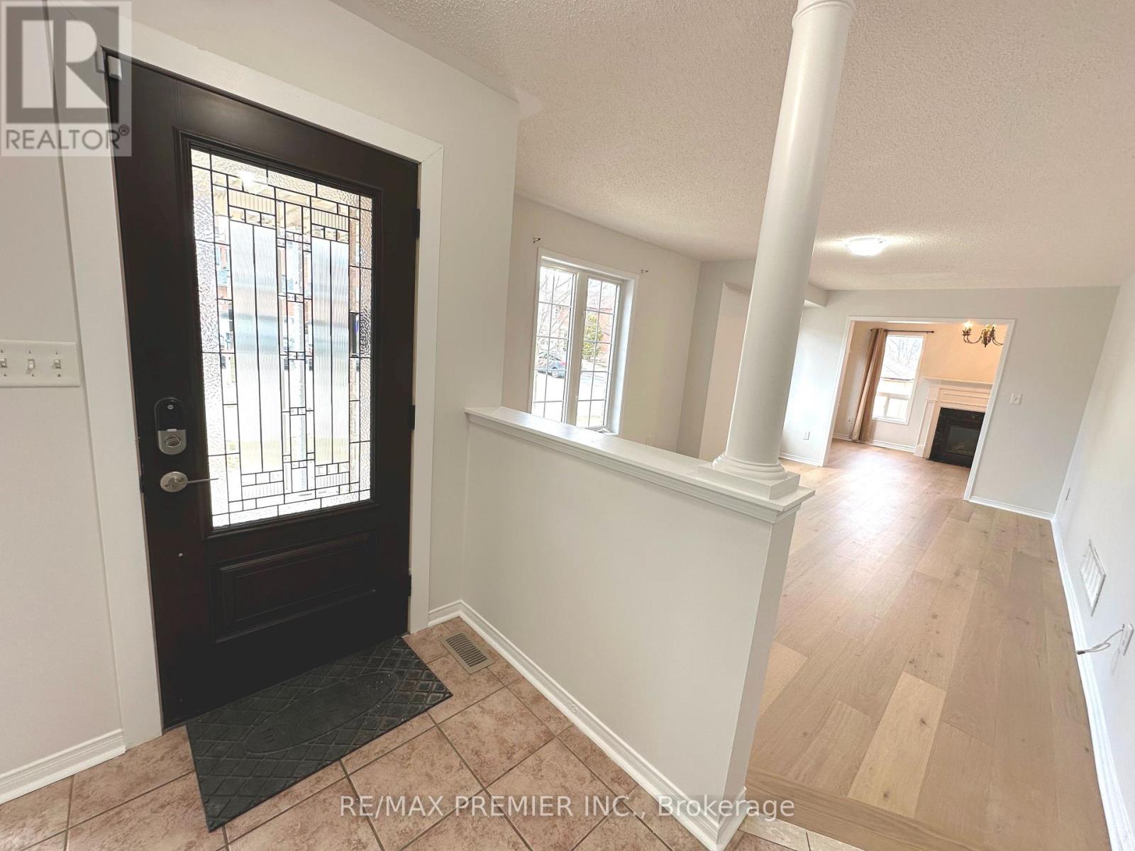 Main & 2nd - 29 Ewart Street, Caledon, Ontario  L7E 2V4 - Photo 4 - W12103880
