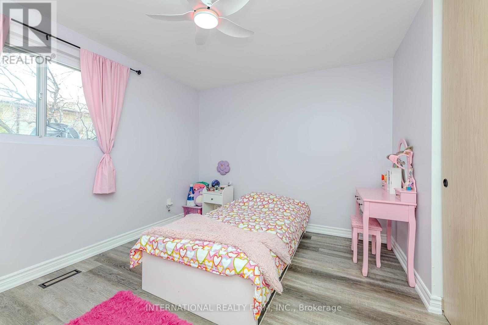 1291 Consort Crescent, Burlington, Ontario  L7M 1J8 - Photo 21 - W12103882