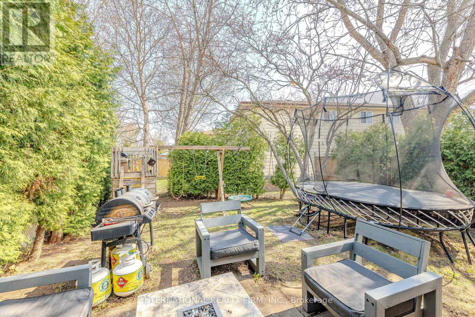 1291 Consort Crescent, Burlington, Ontario  L7M 1J8 - Photo 47 - W12103882