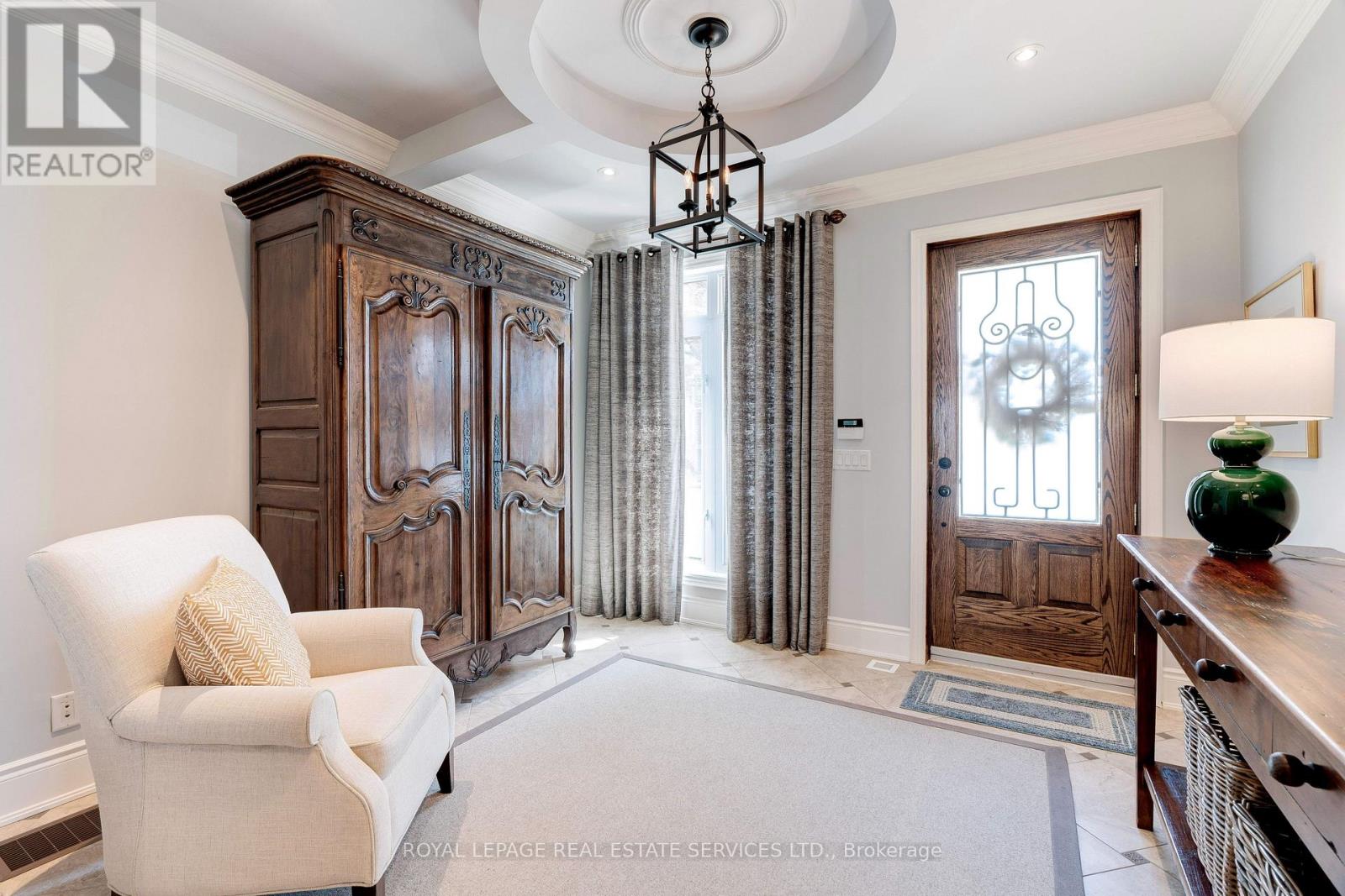 339 Randall Street, Oakville, Ontario  L6J 1R3 - Photo 4 - W12103941