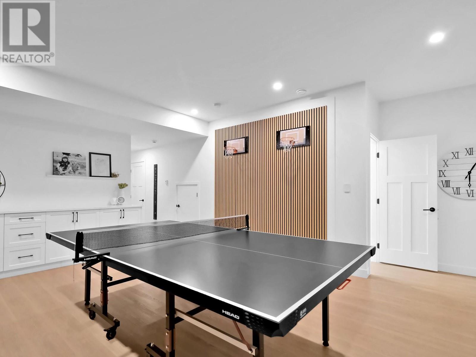 Property at 1273 EDGEWOOD Drive image 4