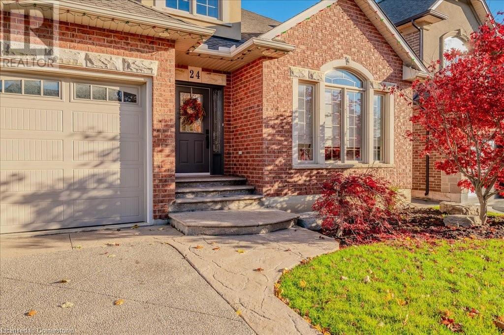 Property at 24 TEVERE Place image 3