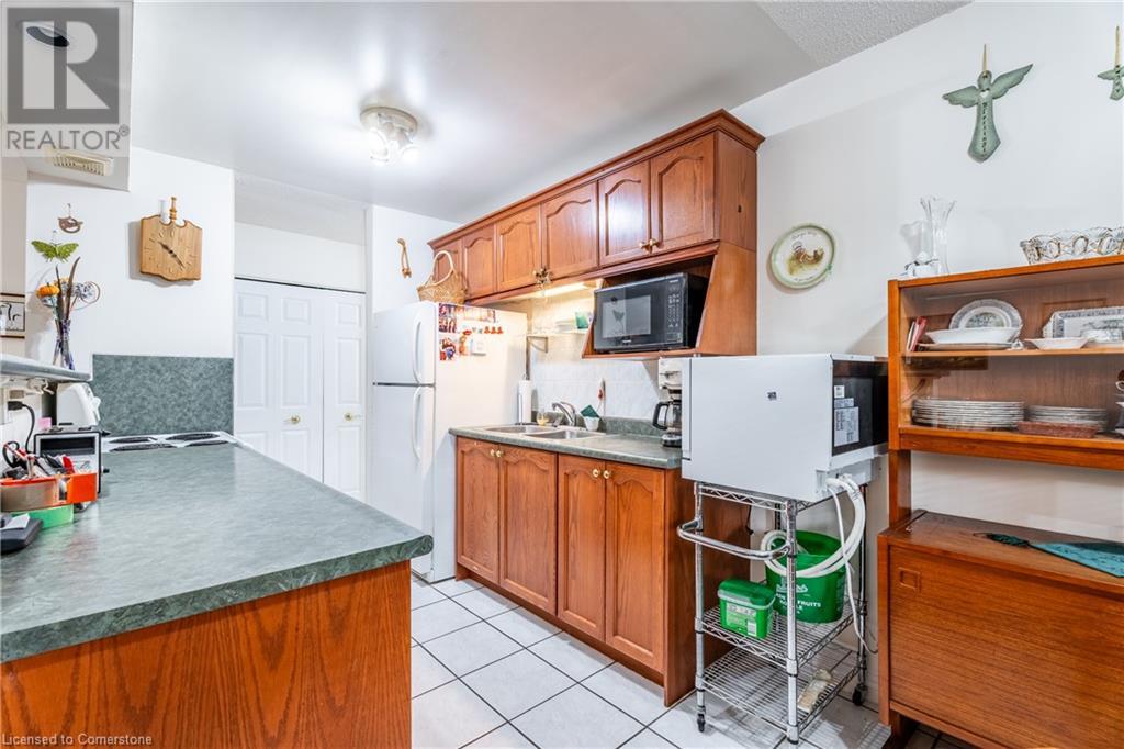 264 Oakdale Avenue Unit# 102, St. Catharines, Ontario  L2P 2K4 - Photo 12 - 40707024