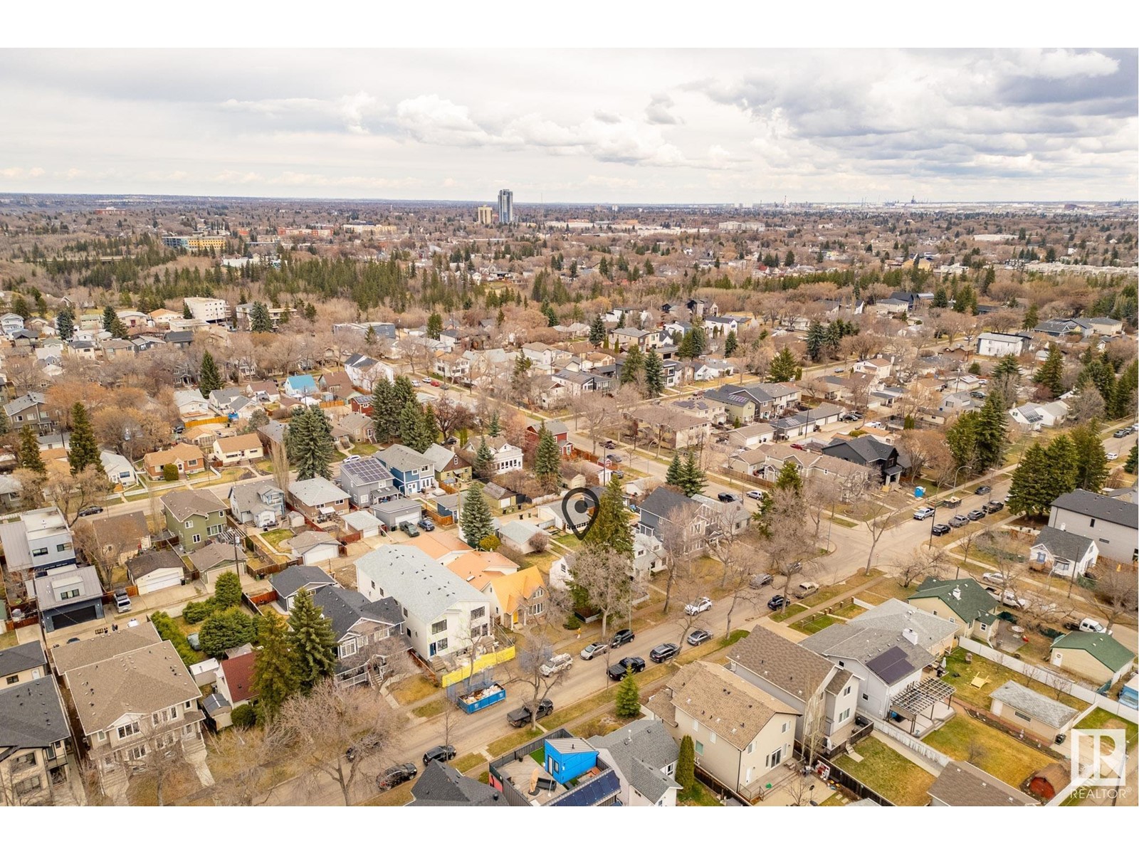 Property at 9514 73 AV NW image 4