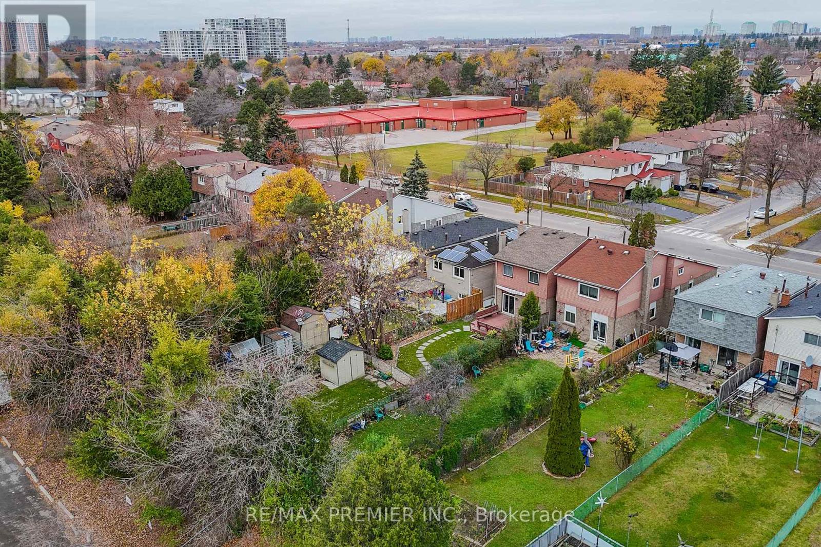 Property at 191 INVERGORDON AVENUE image 2