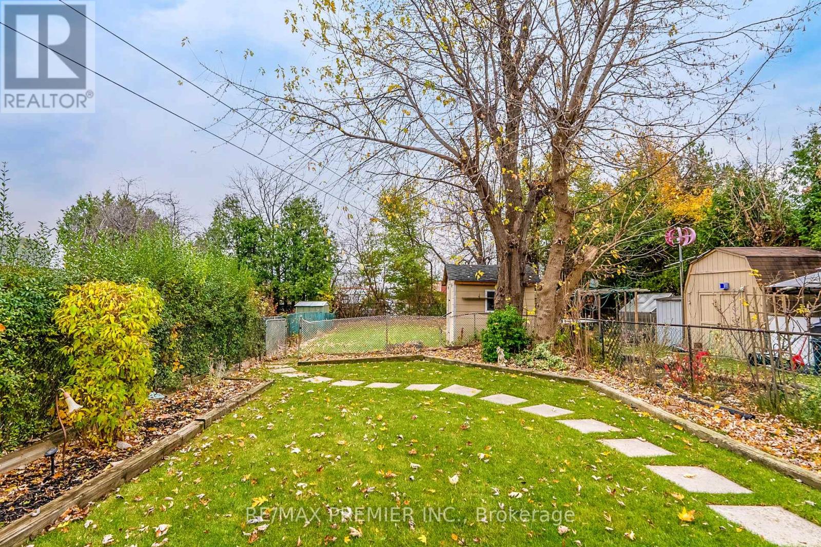 Property at 191 INVERGORDON AVENUE image 3