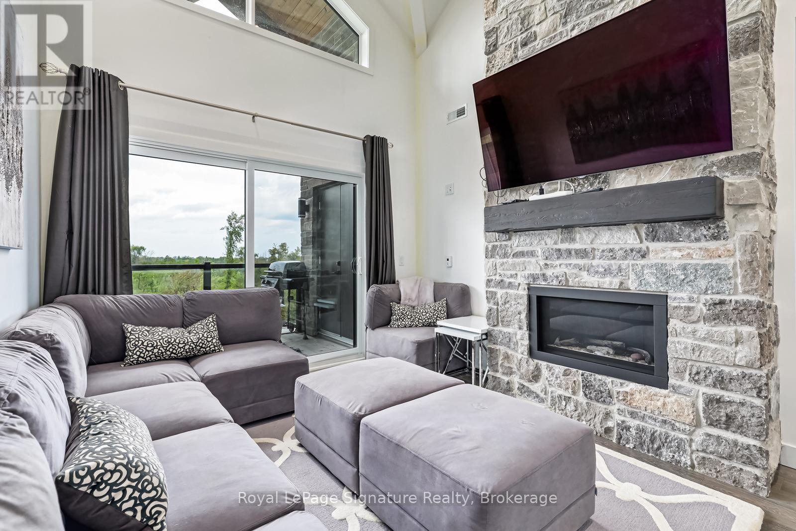 #304 - 12 Beausoleil Lane, Blue Mountains, Ontario  L9Y 2X5 - Photo 11 - X12104102
