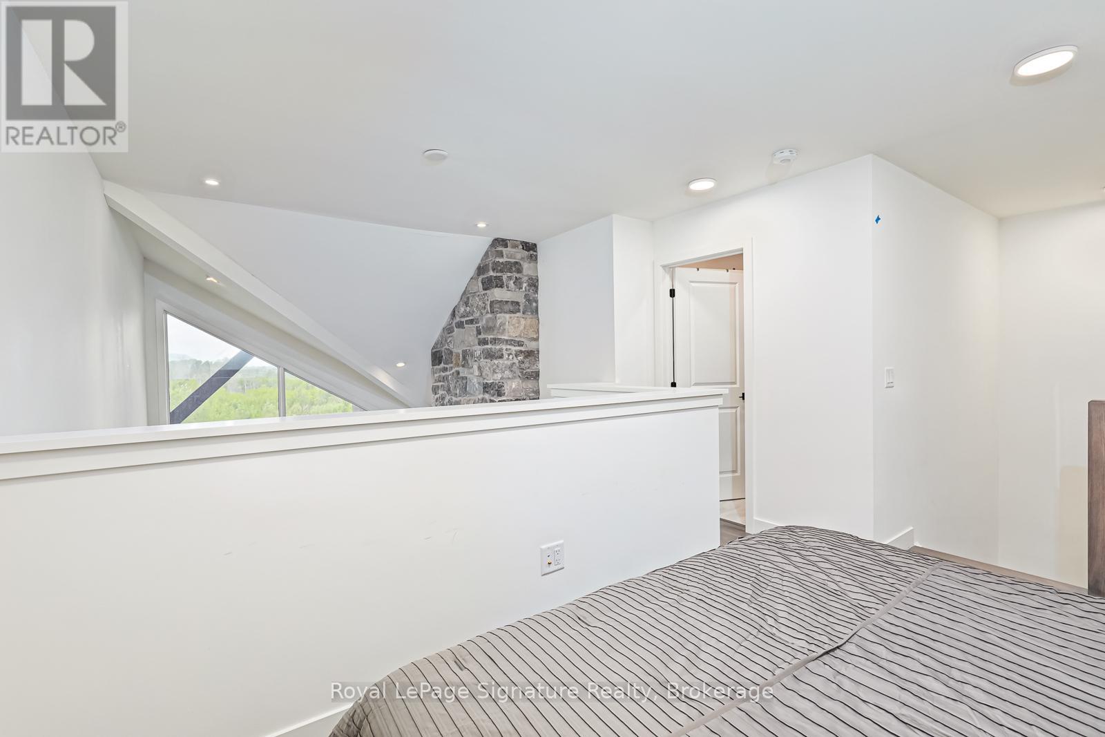 #304 - 12 Beausoleil Lane, Blue Mountains, Ontario  L9Y 2X5 - Photo 25 - X12104102