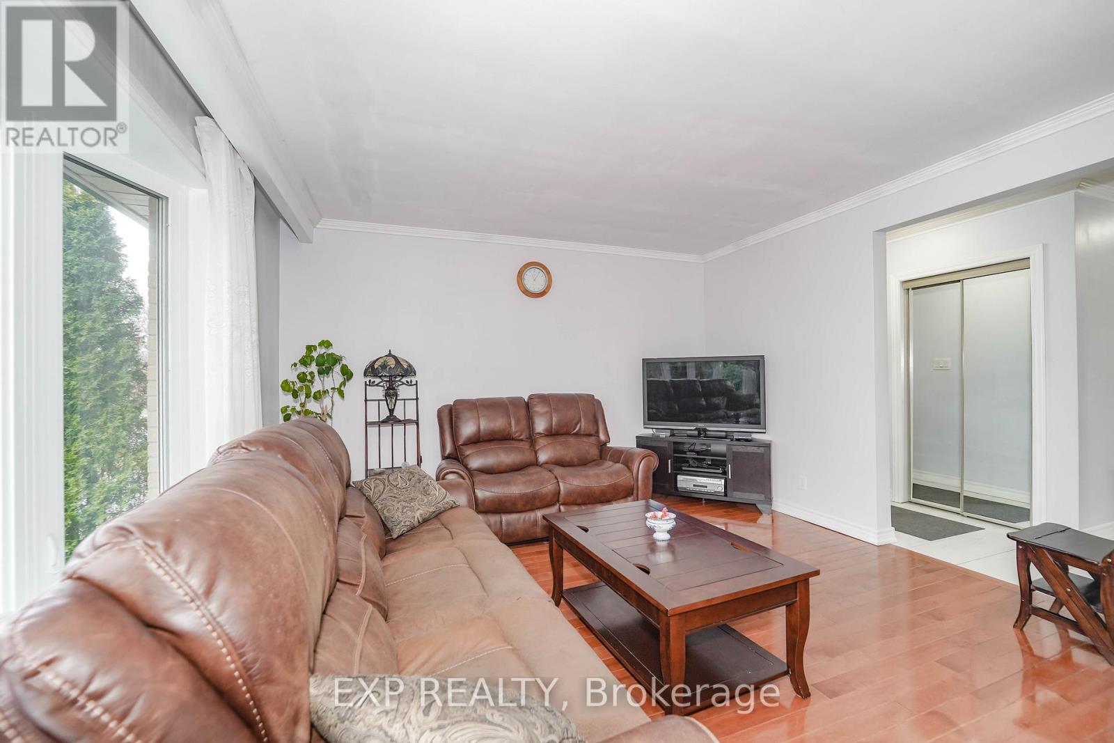 Property at 47 COMBE AVENUE image 4