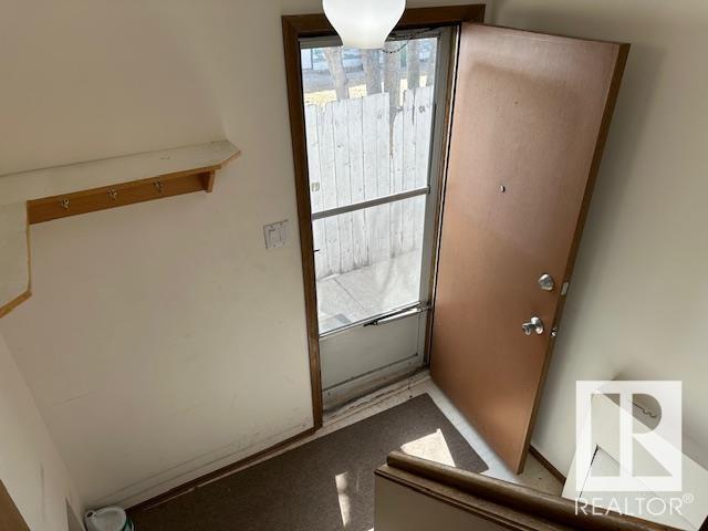 Property at 9718 150 ST NW image 5