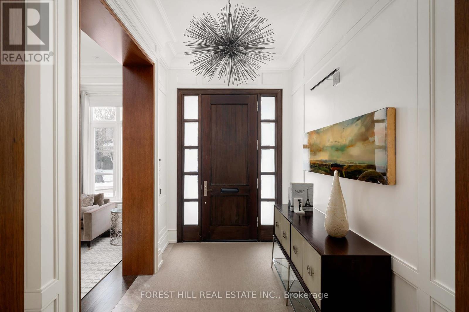 19 VESTA DRIVE Toronto (Forest Hill South), ON M5P 2Z4