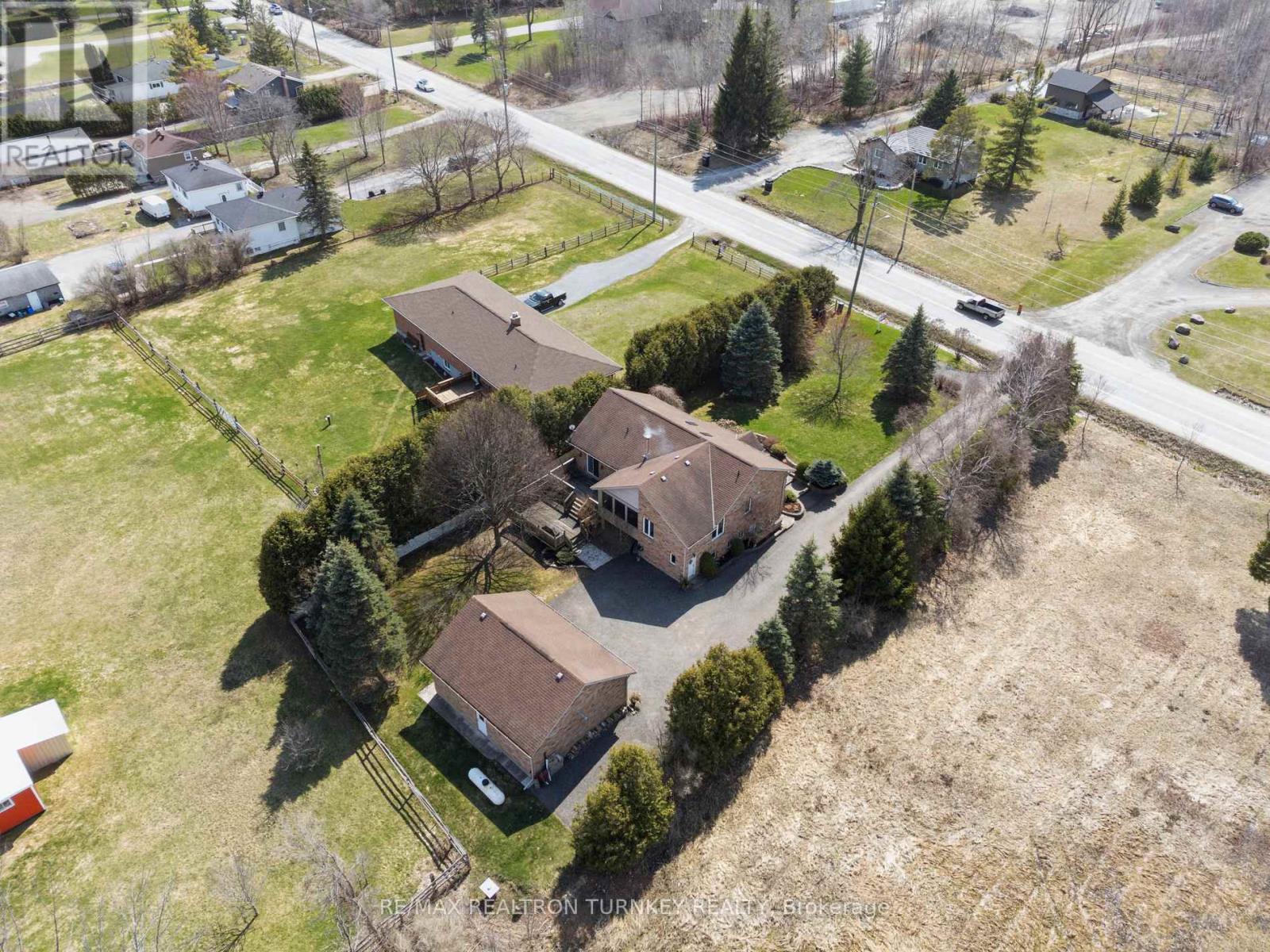 Property at 20173 BATHURST STREET image 2