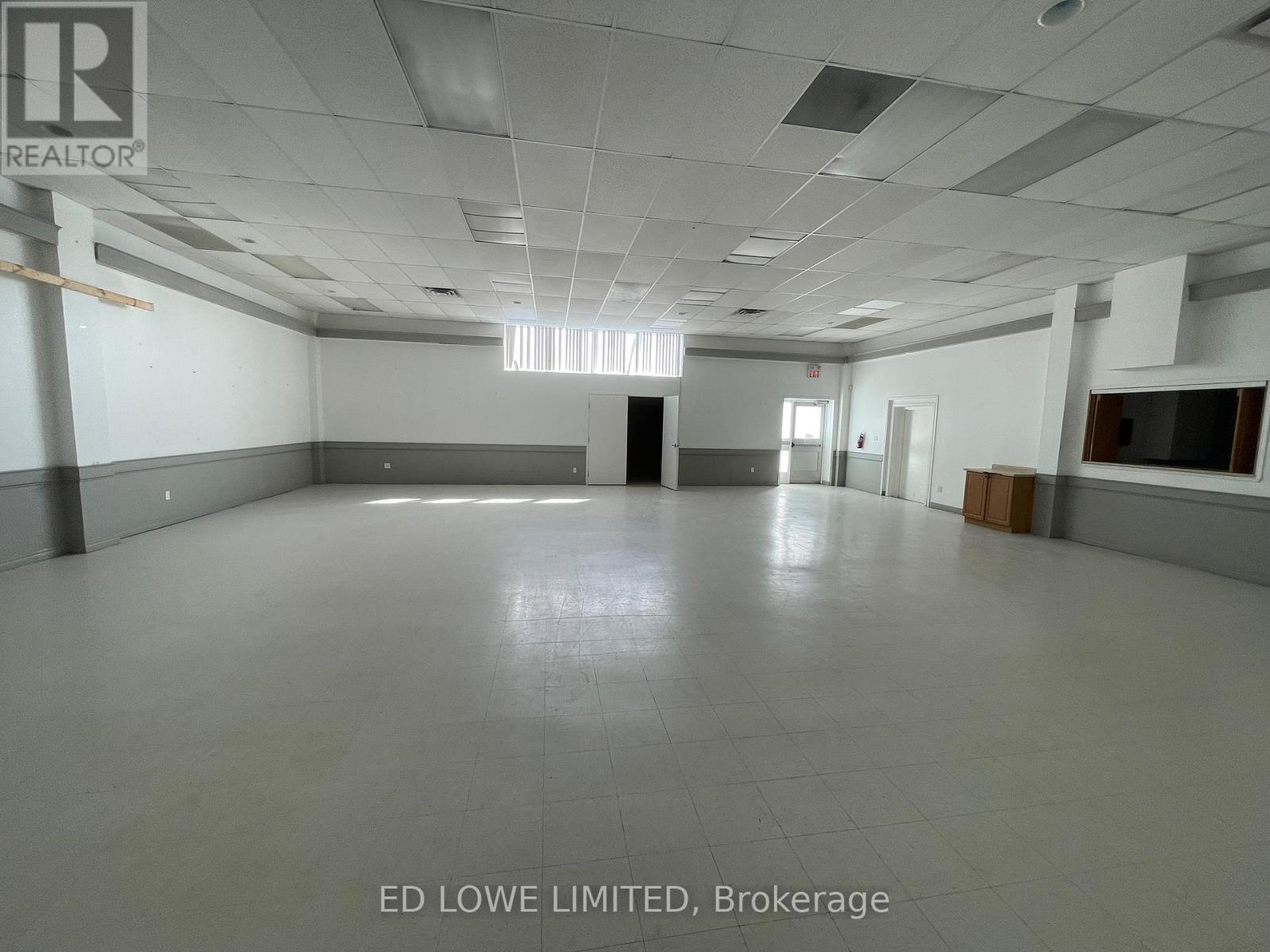 24 James Street E, Orillia, Ontario  L3V 1L1 - Photo 2 - S12104136