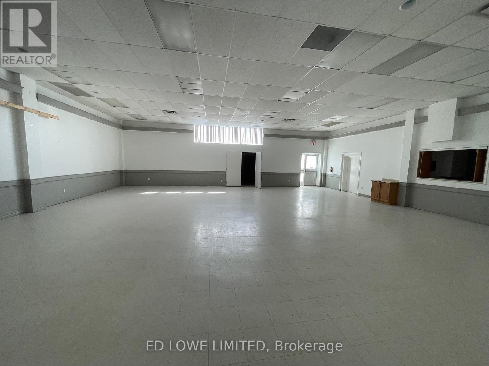 Main Floor - 24 James Street E, Orillia, Ontario  L3V 1L1 - Photo 2 - S12104137
