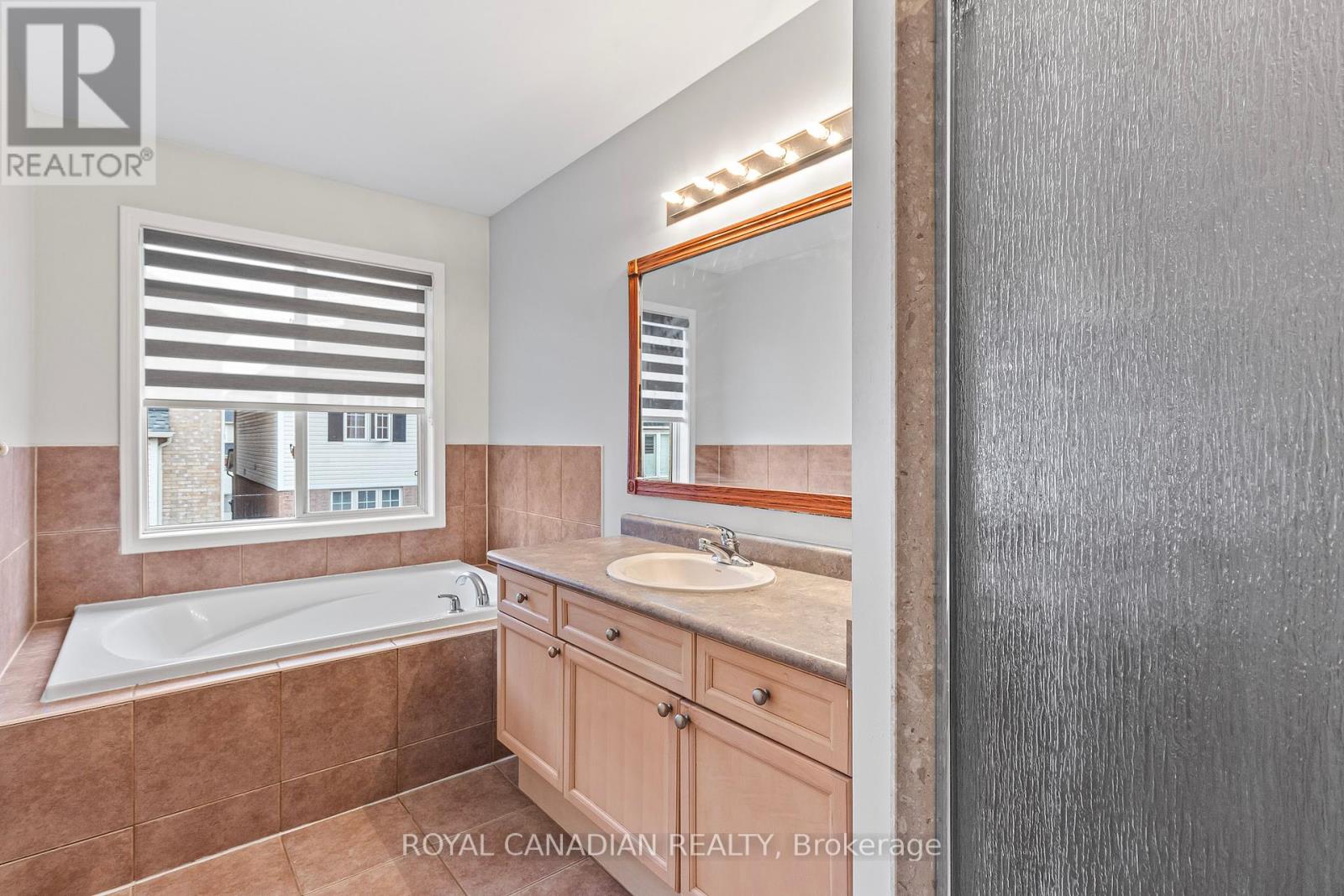 260 Fandango Drive W, Brampton, Ontario  L6X 0M5 - Photo 11 - W12104112