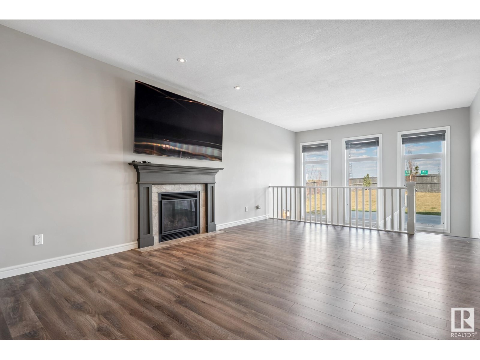 Property at 16799 36 ST NW image 5