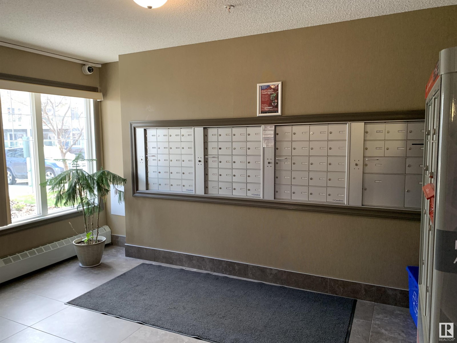Property at #203 2208 44 AV NW image 5