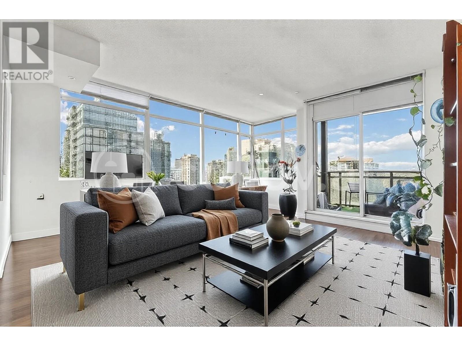 Listing Picture 2 of 17 : 3002 1211 MELVILLE STREET, Vancouver / 溫哥華 - 魯藝地產 Yvonne Lu Group - MLS Medallion Club Member