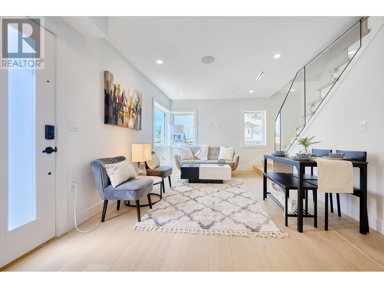 Property at 810 E 51ST AVENUE image 3