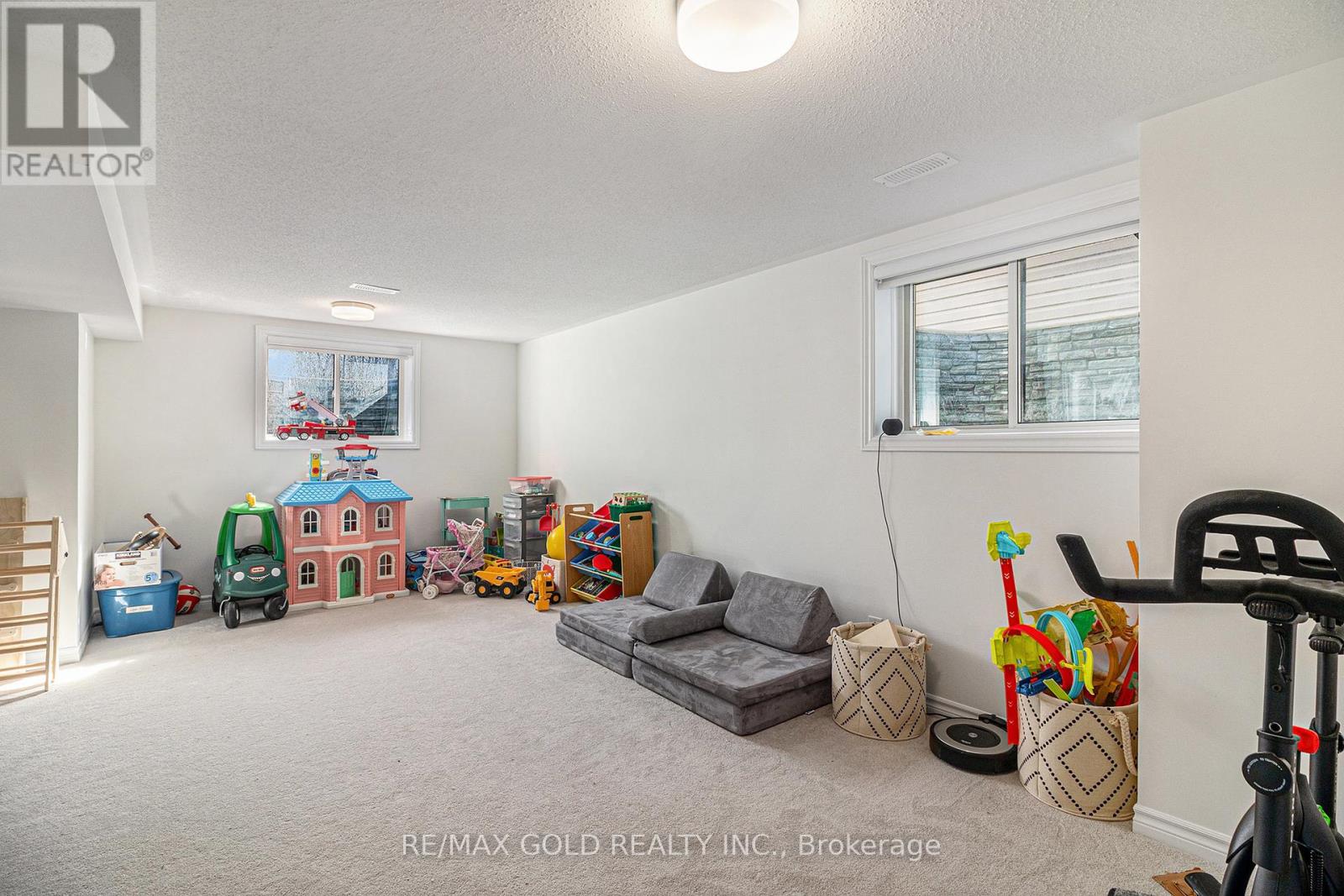 647 Persimmon Way, Ottawa, Ontario  K1W 0T3 - Photo 21 - X12104143