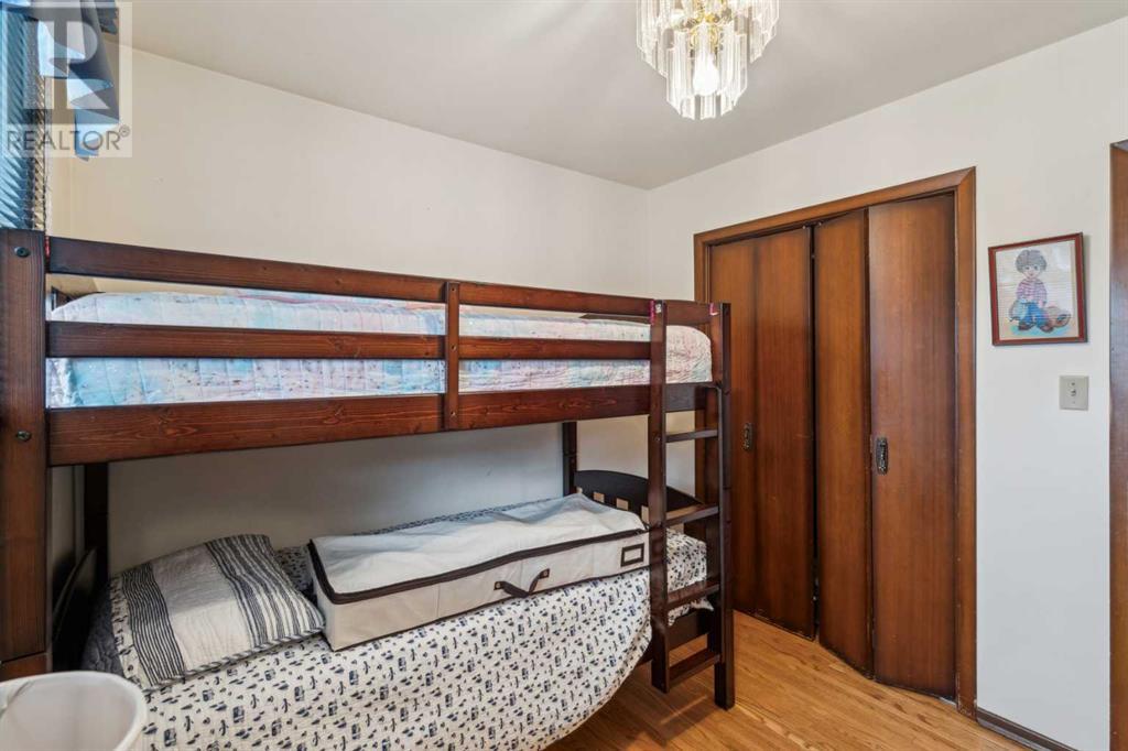 11 Gissing Drive Sw, Calgary, Alberta  T3E 4V6 - Photo 22 - A2201974