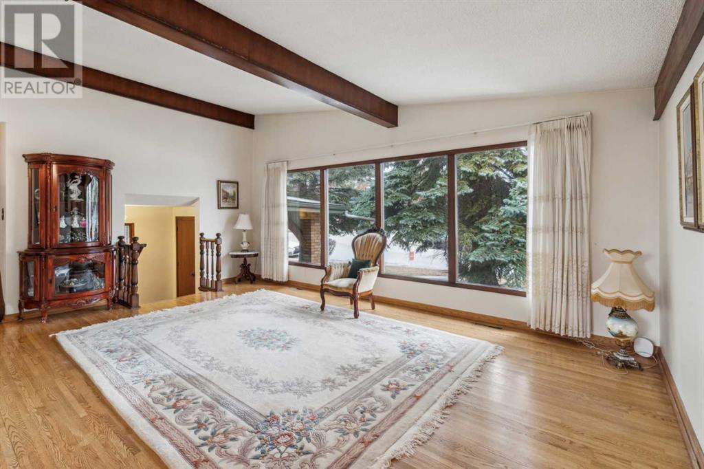 11 Gissing Drive Sw, Calgary, Alberta  T3E 4V6 - Photo 8 - A2201974