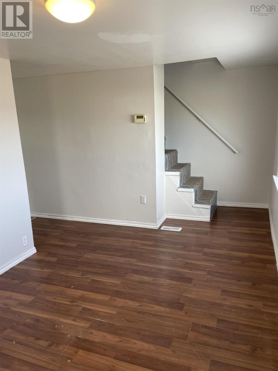 3132 Atlantic Avenue, New Waterford, Nova Scotia  B1H 2S1 - Photo 2 - 202504386