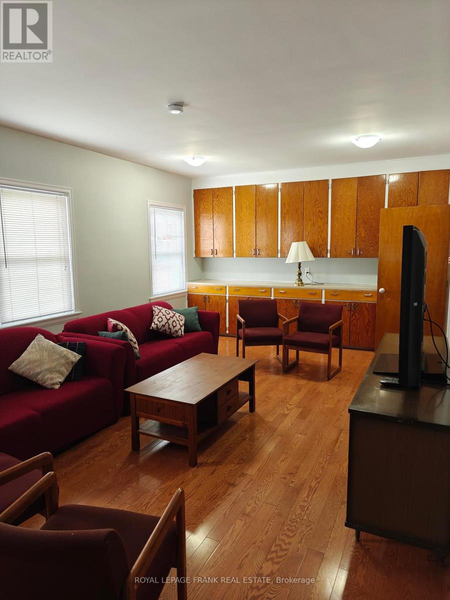 Room #4 - 374 Central Park Boulevard S, Oshawa, Ontario  L1H 5X2 - Photo 17 - E12104236