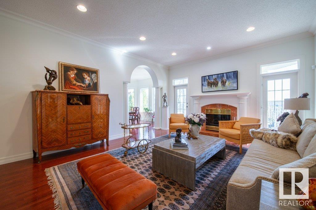 Property at 19 OSPREY PT image 4