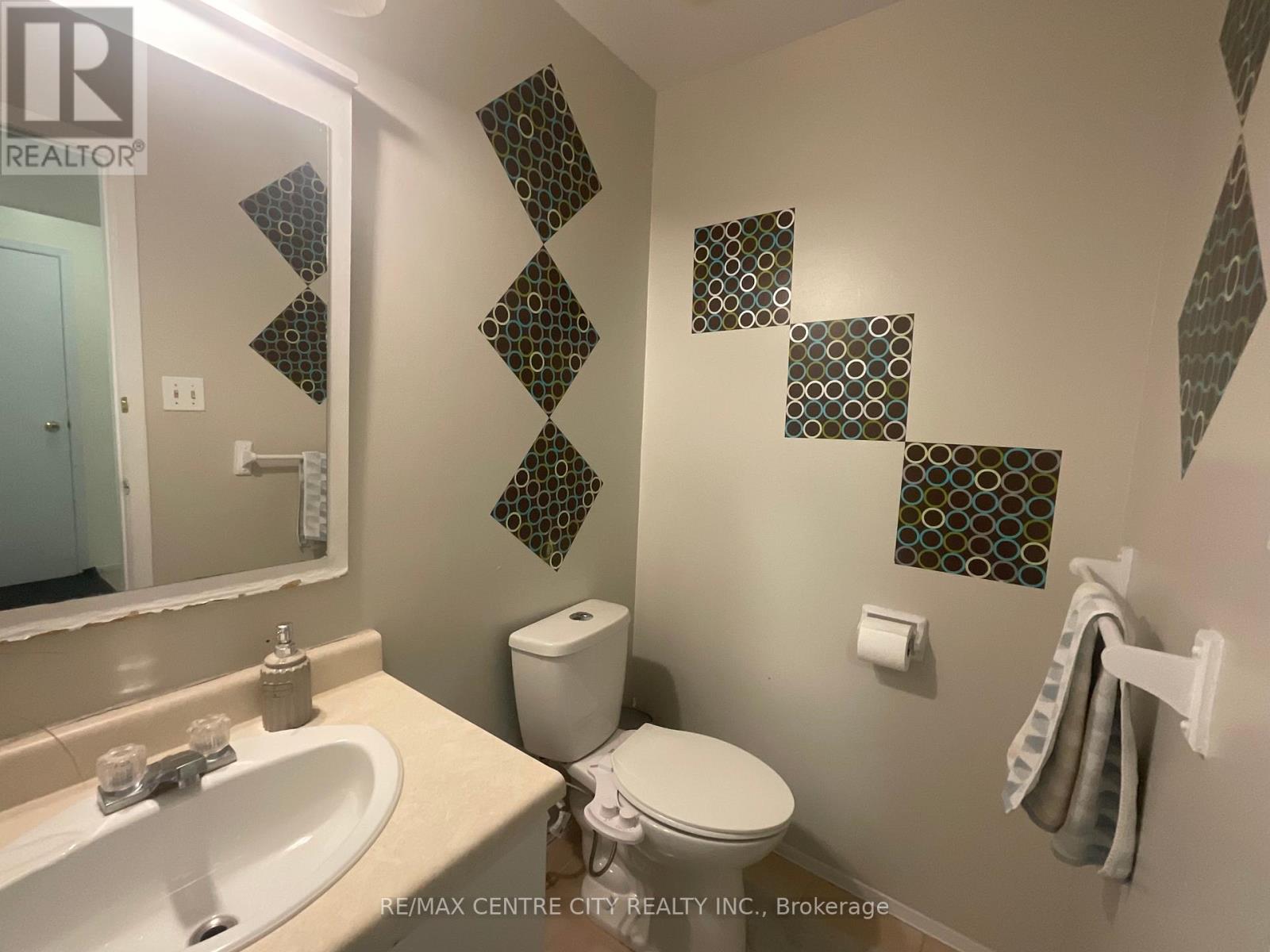 Photo 5 of 17 for 121 - 1096 Jalna Boulevard