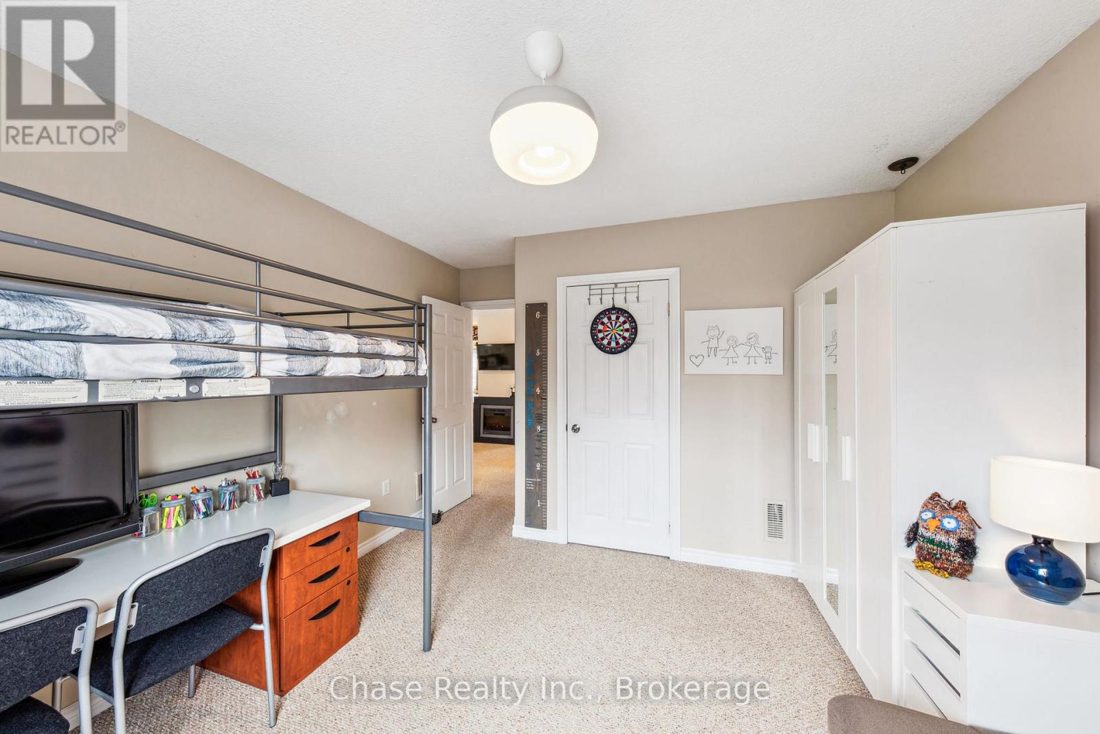 239 Yonge Street, Midland, Ontario  L4R 2B1 - Photo 18 - S12104312