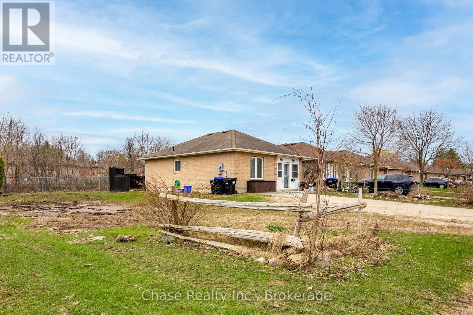 239 Yonge Street, Midland, Ontario  L4R 2B1 - Photo 37 - S12104312