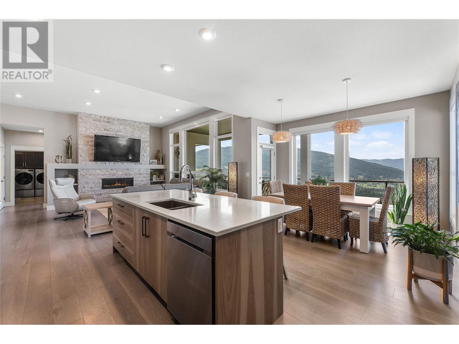 7185 Apex Drive, Vernon, British Columbia  V1T 4E4 - Photo 13 - 10344772