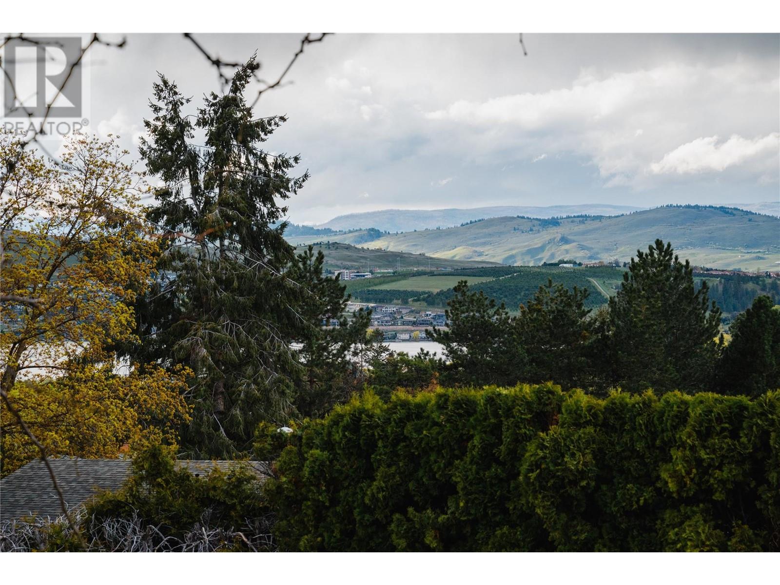 7200 Wyatt Way, Vernon, British Columbia  V1B 1R3 - Photo 38 - 10344497
